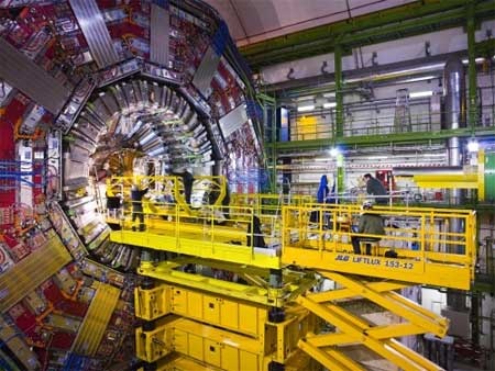 (Video) Visita guiada en el CERN - LHC y CMS