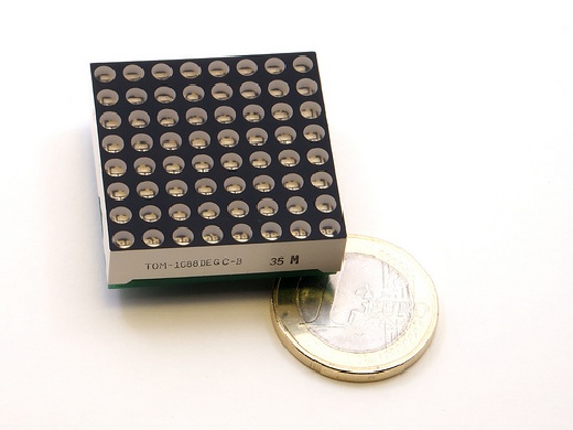 Matriz de LED miniatura con Atmega16