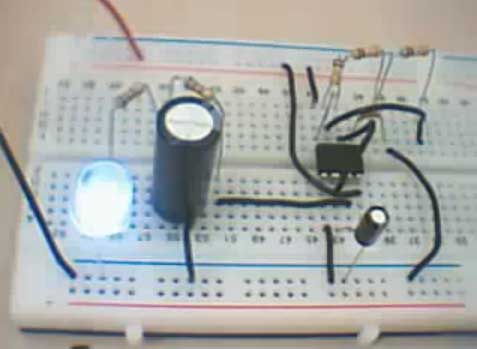 Cómo variar la intensidad de un LED con un timer 555