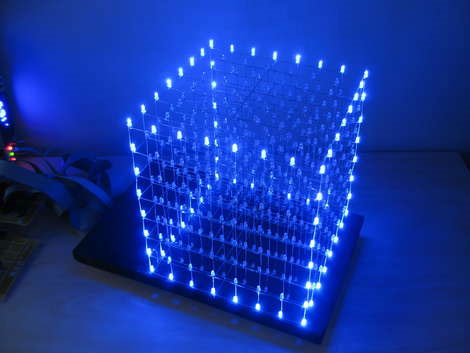 Cubo 8x8x8 con 512 diodos LED