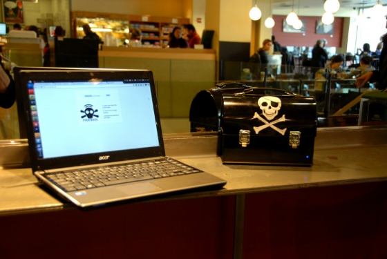 PirateBox: Una caja para compartir archivos