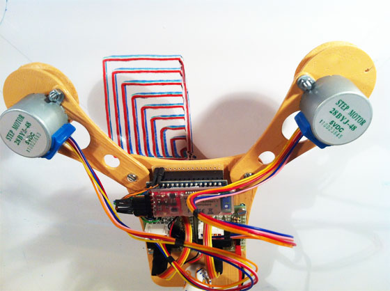 GarabatoBOT: Un robot dibujante impreso con MakerBot