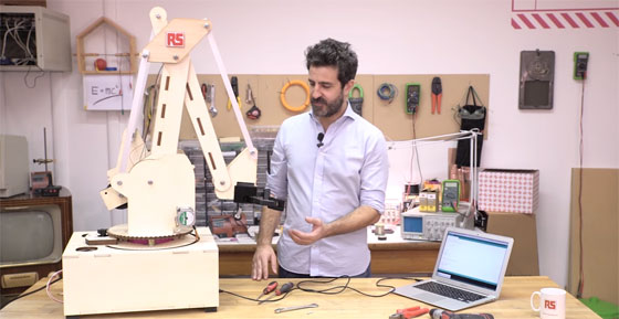 Cómo hacer un brazo robot industrial con Arduino BricoGeek.com