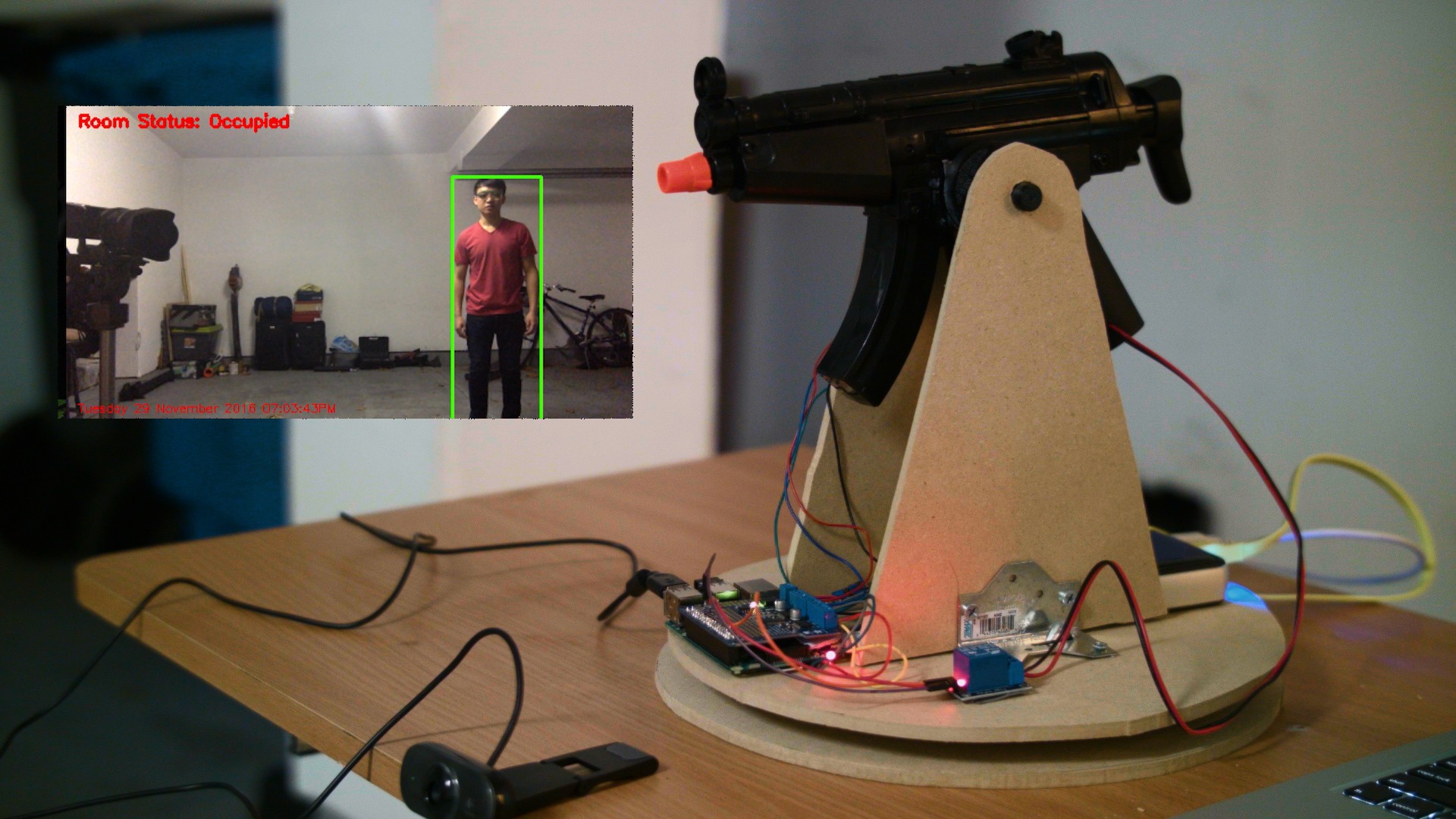 Pistola de Airsoft controlada con Raspberry Pi y OpenCV