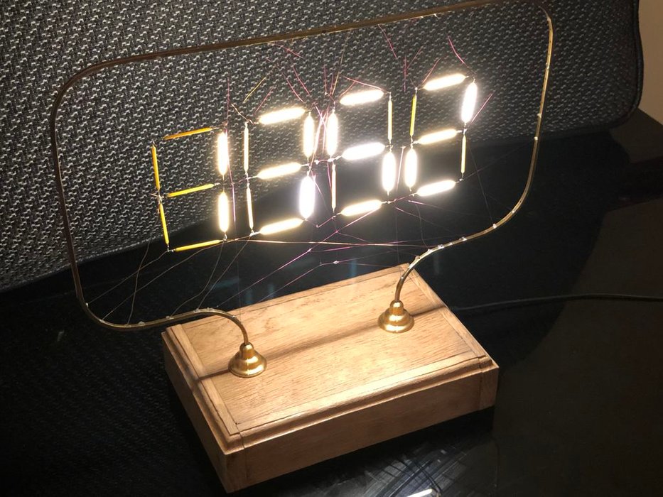 Reloj de filamento controlado con Arduino