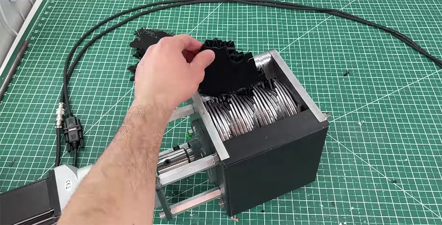 Trituradora de piezas impresas en 3D para reciclar el plástico