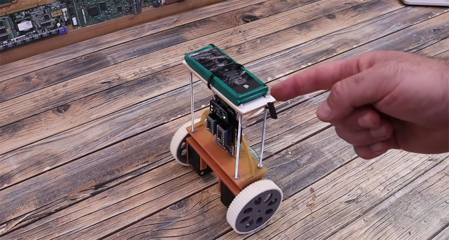 Cómo construir un robot que mantiene el equilibrio sobre 2 ruedas