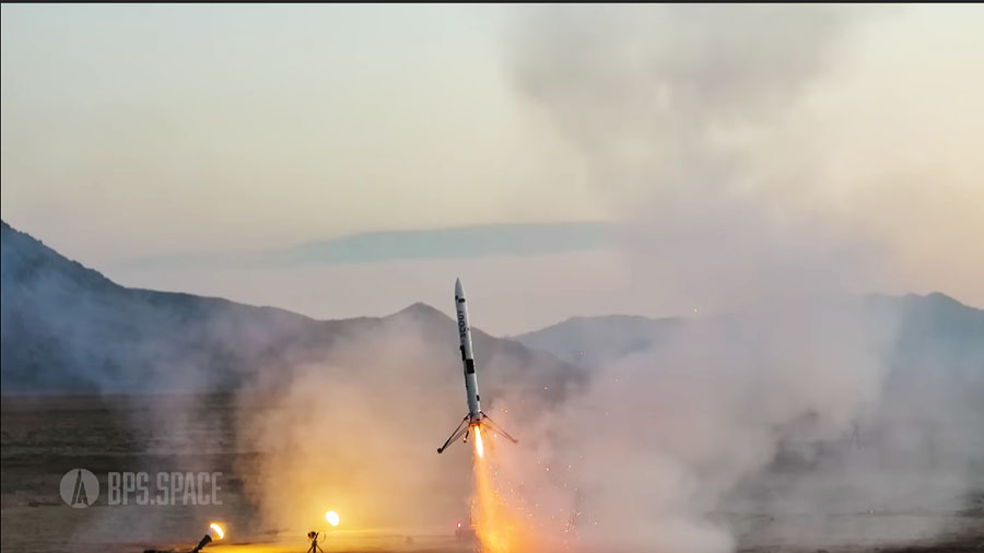 El asombroso rocket casero que aterriza de pie como el de SpaceX
