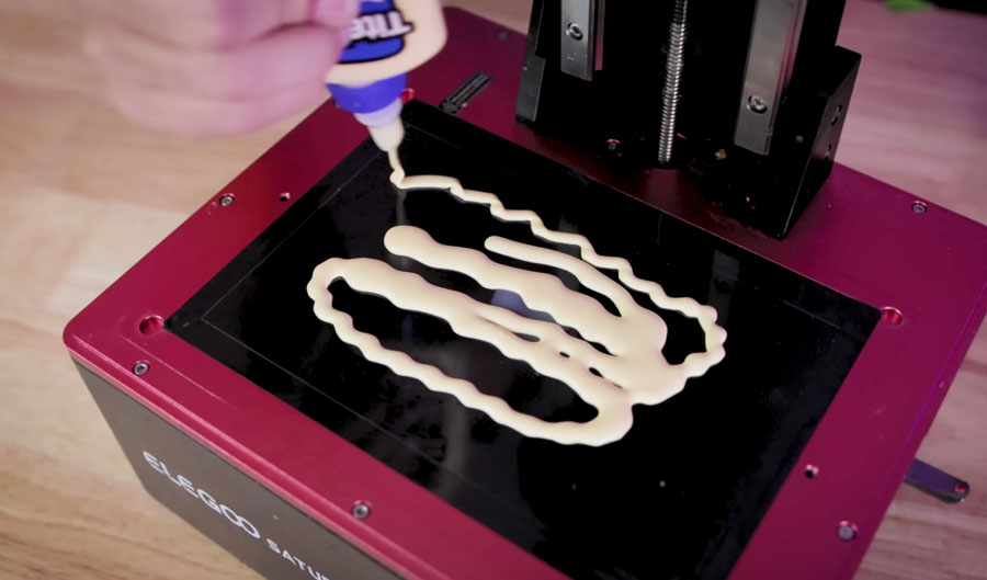 Cómo limpiar la pantalla de tu impresora de resina con pegamento para madera