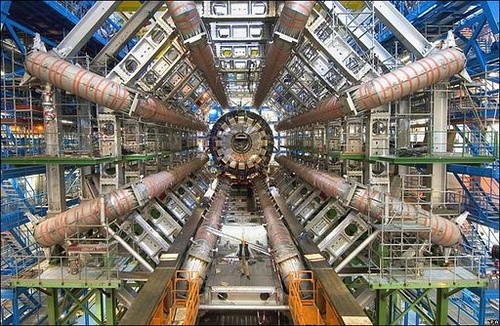 LHC: ¿Y si el bosón de Higgs viajase en el tiempo?
